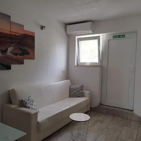 Apartmana&j1111 Apartment