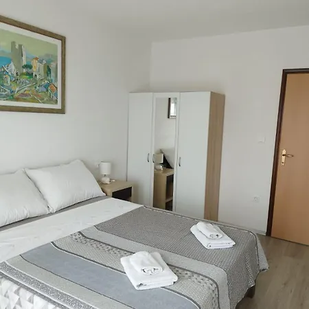 Apartmana&j1111 아파트 *